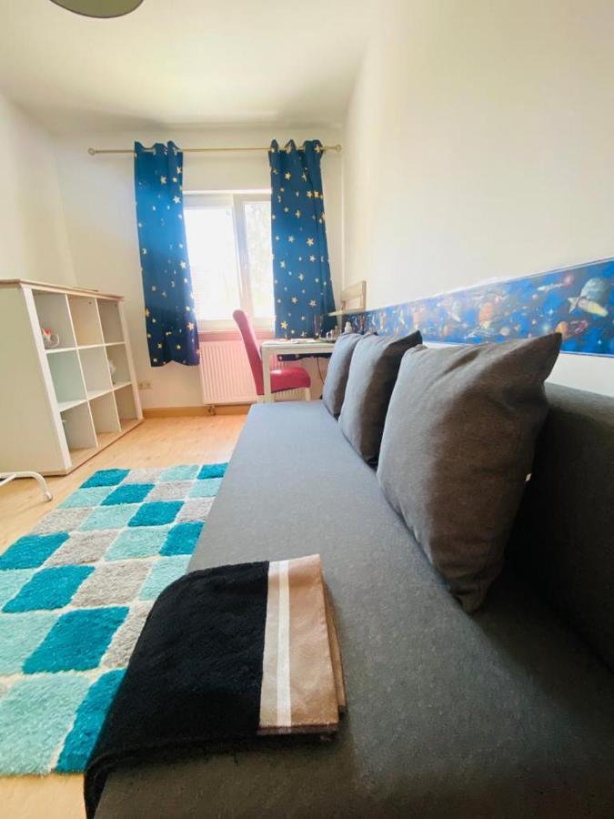 Schoenes Zimmer Im Charmanten Haus Berlin Exterior photo