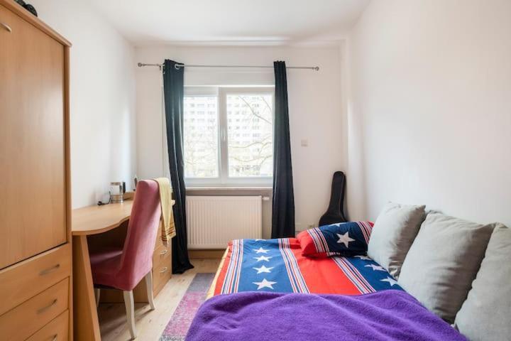 Schoenes Zimmer Im Charmanten Haus Berlin Exterior photo